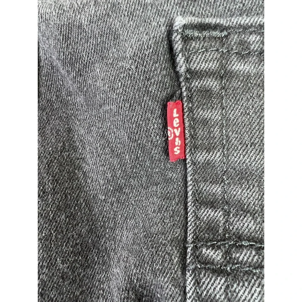 Levis levis 511